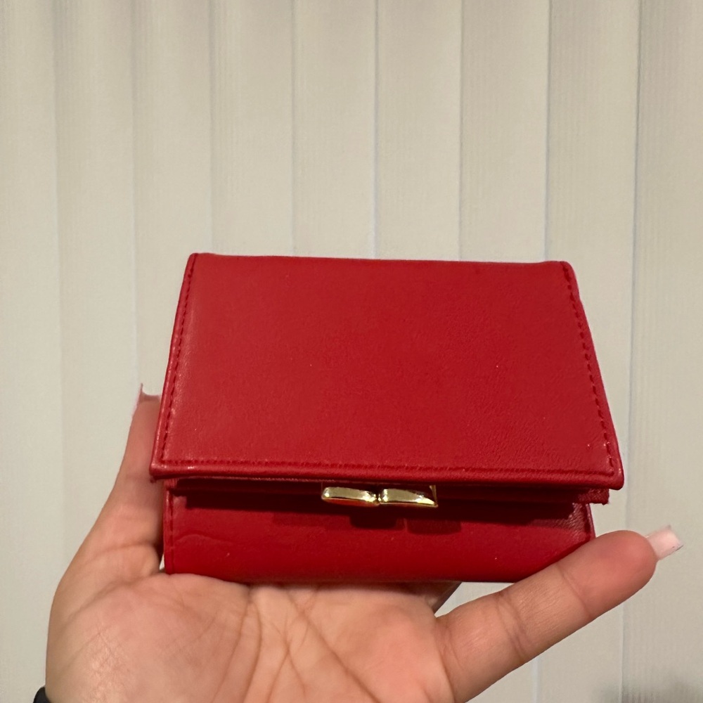 Red wallet